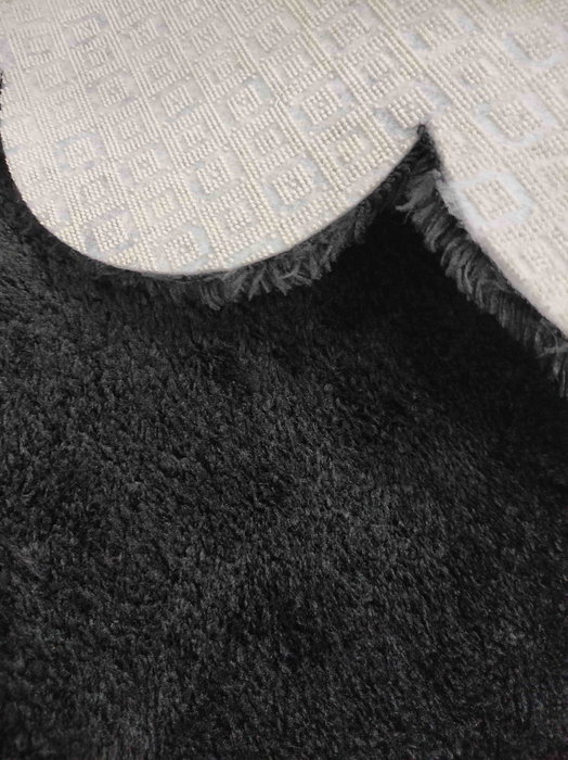 Conceptum Ellipse Daisy - Black Conceptum Ellipse Daisy - Black